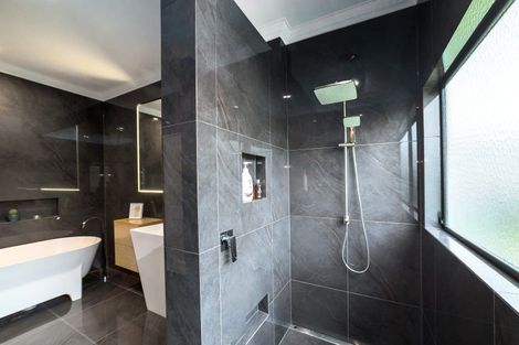 Photo of property in 4-6 Mole Street, Greytown, 5712