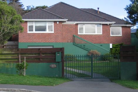 Photo of property in 30 Horokiwi Road West, Newlands, Wellington, 6037