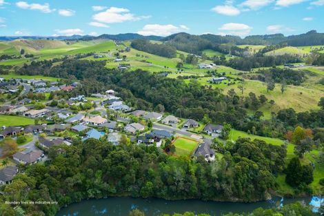 Photo of property in 19 Spinnaker Point, Haruru, 0204