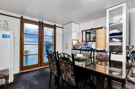 Photo of property in 20 Domett Street, Waitara, 4320