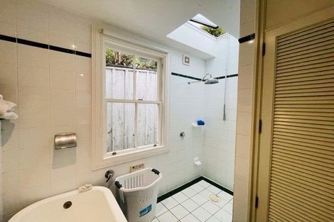 Photo of property in 43c Austin Street, Mount Victoria, Wellington, 6011