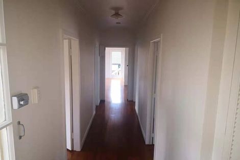 Photo of property in 189 Waimumu Road, Massey, Auckland, 0614