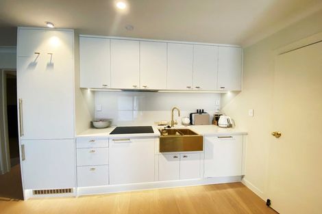 Photo of property in 33 Polo Prince Drive, Totara Park, Manurewa, 2576