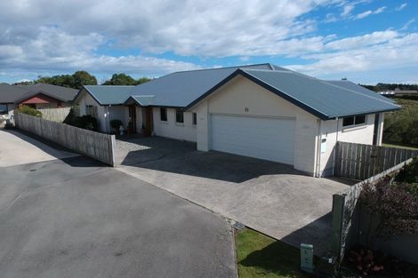 Photo of property in 16 North Ridge Drive, Oamaru North, Oamaru, 9400