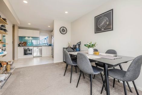 Photo of property in 83 Walsh Road, Papakura, 2110