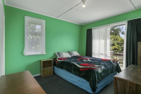 Photo of property in 31 August Street, Stokes Valley, Lower Hutt, 5019
