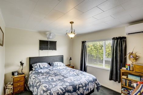 Photo of property in 25 Tait Drive, Greenmeadows, Napier, 4112