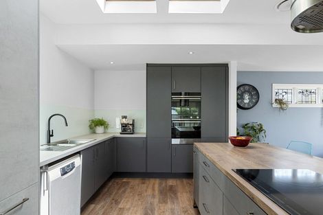 Photo of property in 55 Jeffreys Road, Fendalton, Christchurch, 8052