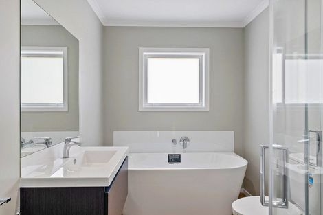 Photo of property in 6 Rotoiti Place, Paraparaumu, 5032