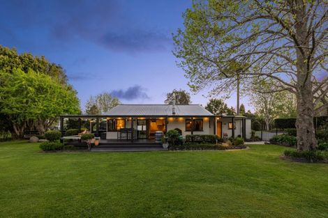 Photo of property in 1 Newton Road, Riverhead, 0820