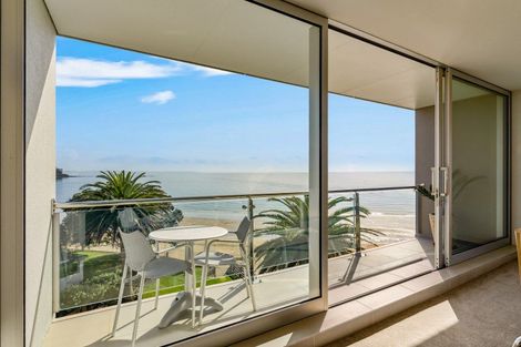 Photo of property in Seaview Apartments, 13/64 Milford Road, Milford, Auckland, 0620