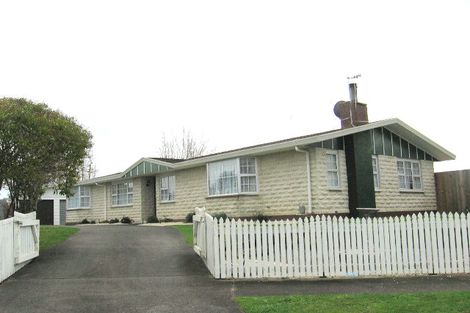 Photo of property in 10 Pryde Place, Feilding, 4702