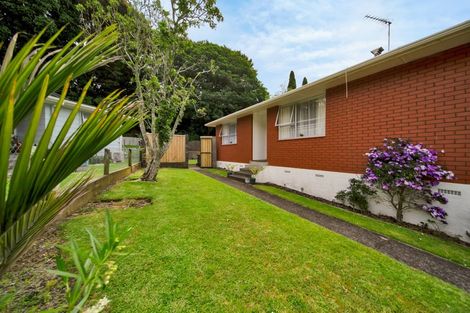 Photo of property in 14a Brixham Place, Merrilands, New Plymouth, 4312