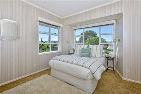 Photo of property in 12 Quebec Road, Milford, Auckland, 0620