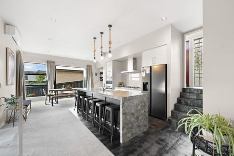 Photo of property in 8 Bishopsworth Way, Huntington, Hamilton, 3210