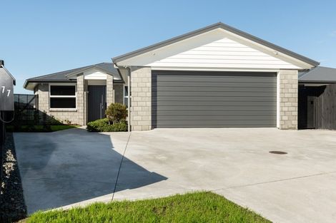 Photo of property in 77 Te Kio Crescent, Papamoa Beach, Papamoa, 3118