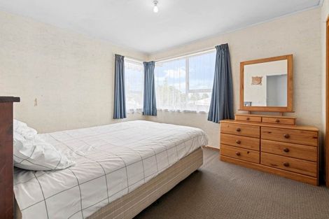 Photo of property in 14 Yearsley Place, Manurewa, Auckland, 2102