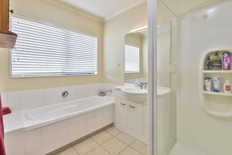 Photo of property in 19 Fergy Crescent, Wattle Downs, Auckland, 2103
