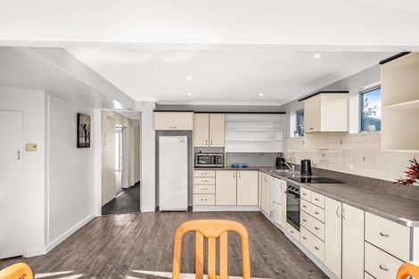 Photo of property in 37 Flemington Avenue, North New Brighton, Christchurch, 8083