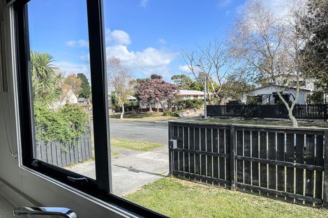 Photo of property in 18 Garland Drive, St Andrews, Hamilton, 3200