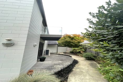 Photo of property in 77 Abberley Crescent, St Albans, Christchurch, 8014