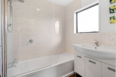 Photo of property in 55 Stevenson Road, Clarks Beach, 2122