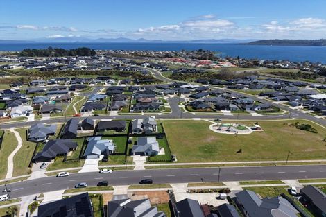 Photo of property in 20 Maunganamu Drive, Wharewaka, Taupo, 3330
