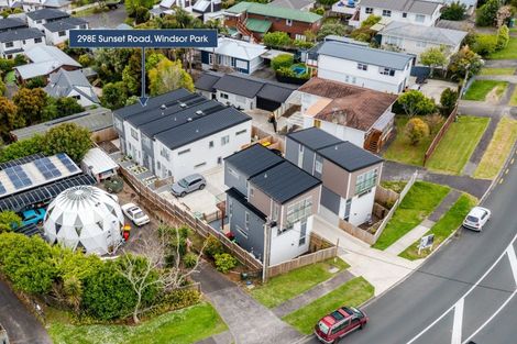 Photo of property in 298e Sunset Road, Windsor Park, Auckland, 0632