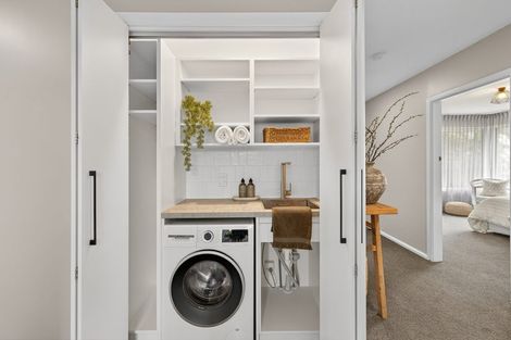 Photo of property in 15 Oakfield Street, Burnside, Christchurch, 8053