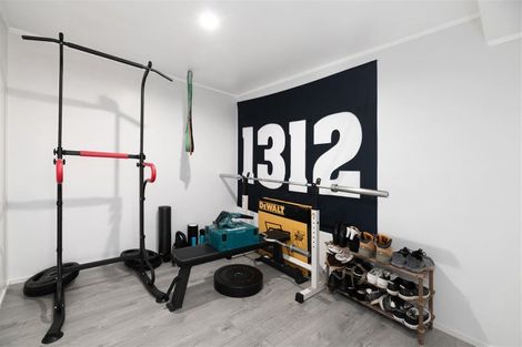 Photo of property in 1/13a Kitewao Street, Northcote, Auckland, 0627