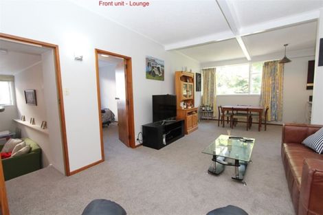 Photo of property in 52 Newlands Road, Newlands, Wellington, 6037