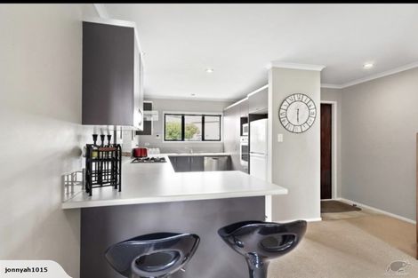 Photo of property in 7 Vicente Place, Oteha, Auckland, 0632