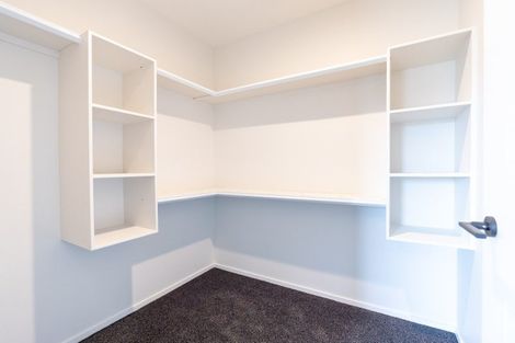 Photo of property in 44 Sardinia Grove, Fitzherbert, Palmerston North, 4410