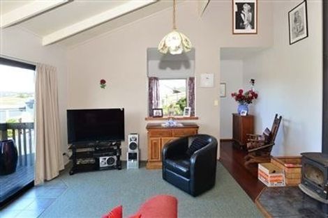 Photo of property in 3 Brigitte View, Snells Beach, 0920