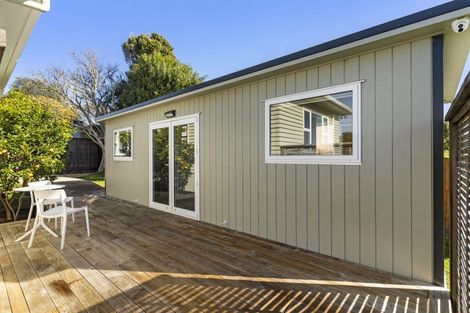 Photo of property in 1 Cassino Street, Bayswater, Auckland, 0622