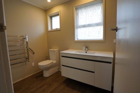 Photo of property in 3/6 Karamu Street, Strandon, New Plymouth, 4312