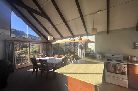 Photo of property in 14 Arawata Terrace, Fernhill, Queenstown, 9300