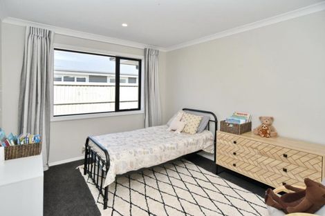 Photo of property in 20 Ballinger Place, Kaiapoi, 7630