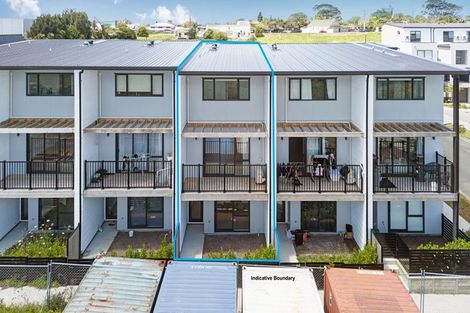 Photo of property in 5 Mataitai Road, Hobsonville, Auckland, 0618