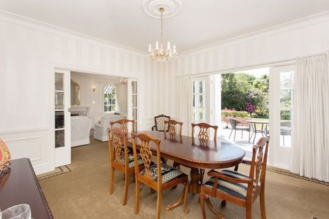 Photo of property in 122 Straven Road, Fendalton, Christchurch, 8014