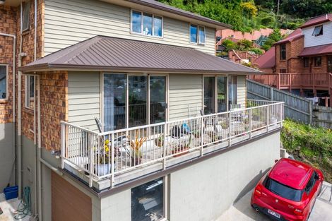 Photo of property in 69 Easther Crescent, Kew, Dunedin, 9012