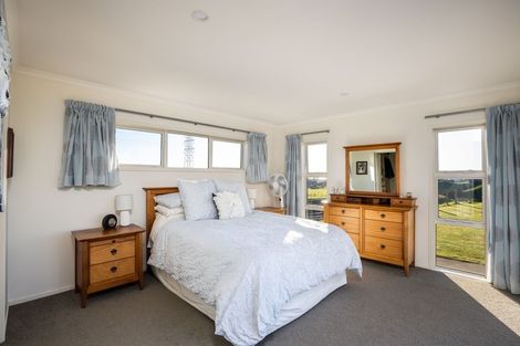 Photo of property in 576a Mangorei Road, Mangorei, New Plymouth, 4371