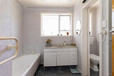 Photo of property in 76 Rhodes Street, Waimate, 7924