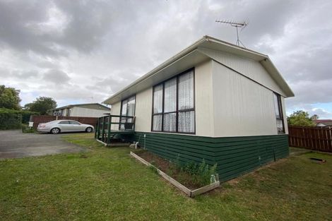 Photo of property in 2/11 Nearco Street, Randwick Park, Auckland, 2105