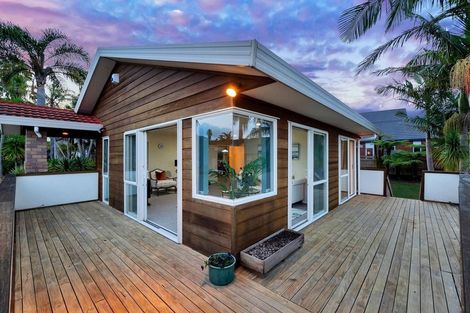 Photo of property in 3 San Fernando Way, Henderson, Auckland, 0612