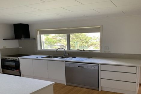 Photo of property in 374 East Coast Road, Sunnynook, Auckland, 0630