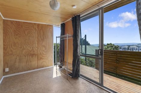 Photo of property in 66 Kelburn Parade, Kelburn, Wellington, 6012