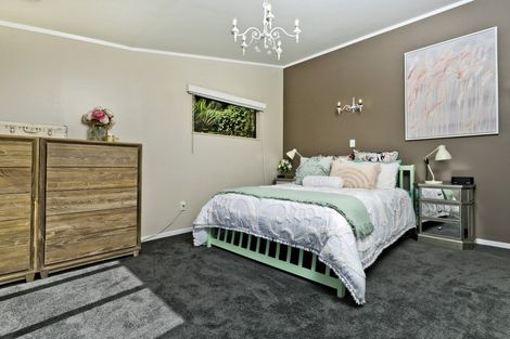 Photo of property in 1a Long Bay Drive, Torbay, Auckland, 0630