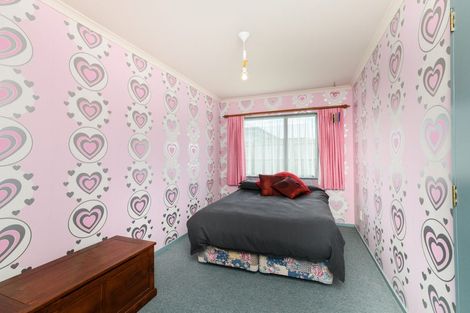 Photo of property in 104 Roberts Line, Kelvin Grove, Palmerston North, 4414