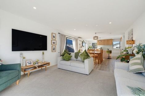 Photo of property in 16 Cam Mill Place, Rangiora, 7400